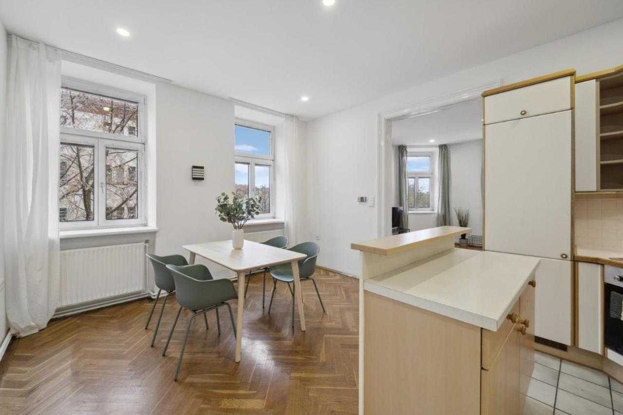 Big Spacious Central Apartment In فيينا المظهر الخارجي الصورة
